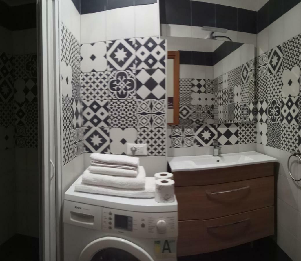 Archimede Apartment ปาเวีย ภายนอก รูปภาพ